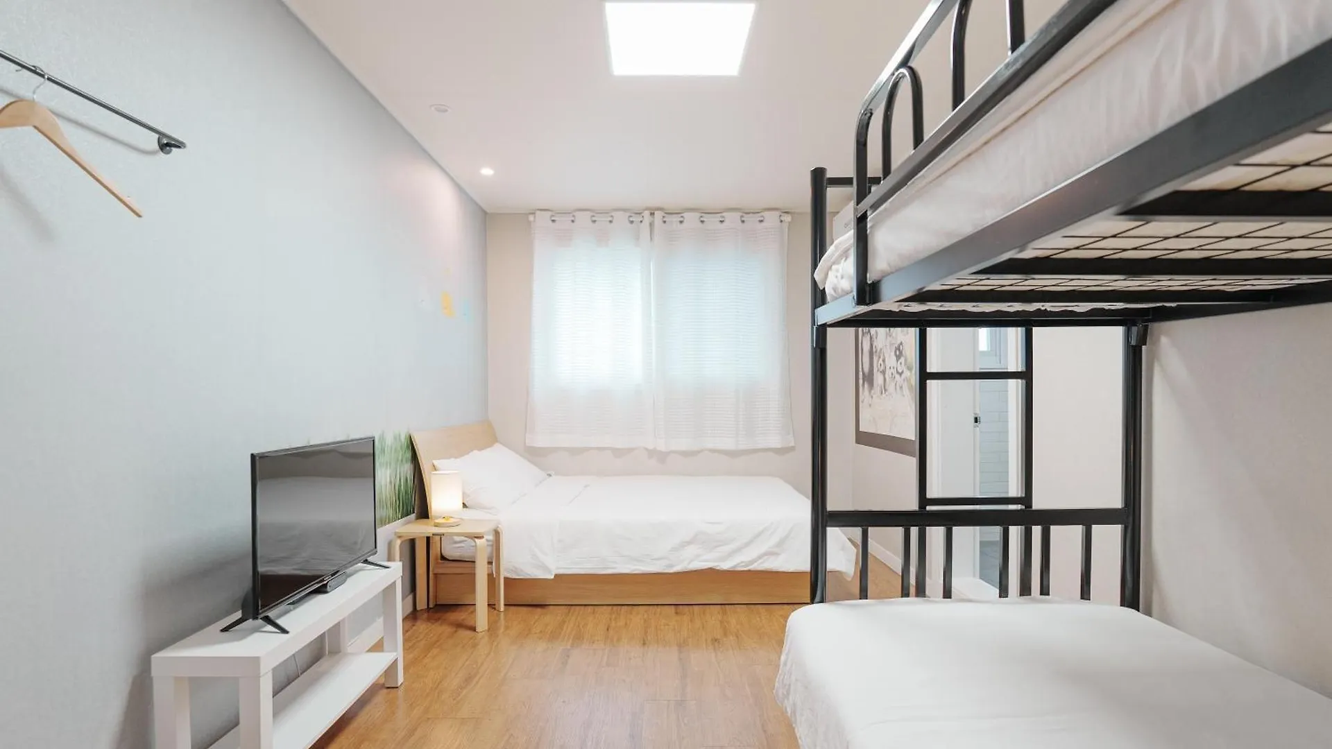Rain Boots Guest House Incheon South Korea