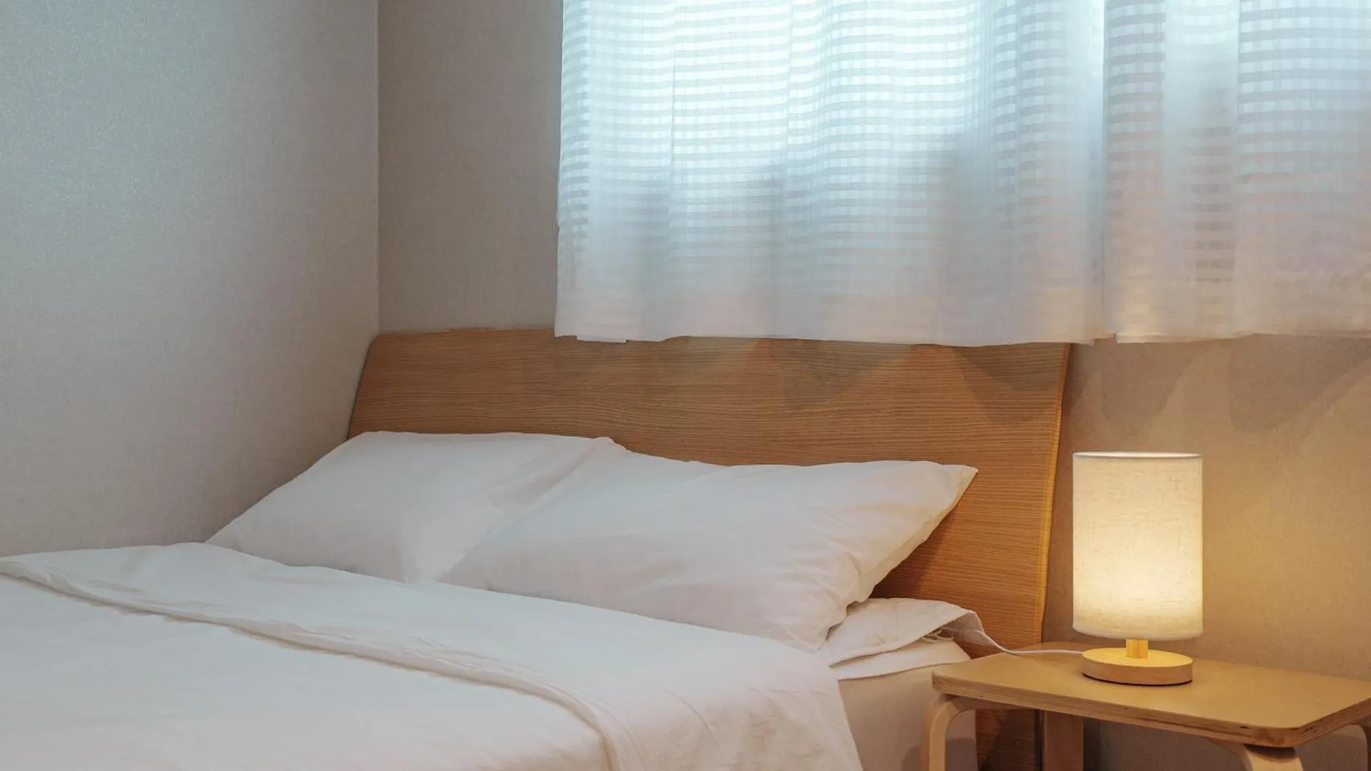 Rain Boots Guest House Incheon