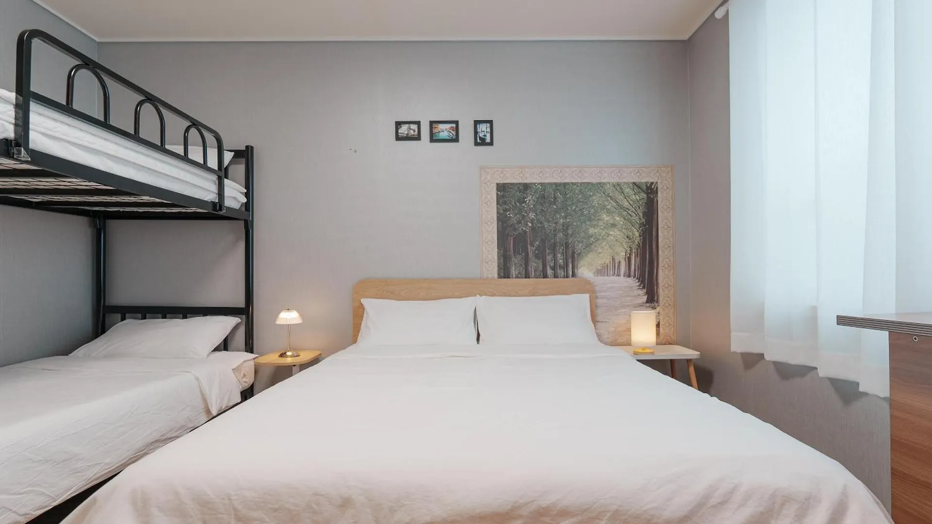 인천공항 게스트하우스 레인부츠 4*, Incheon