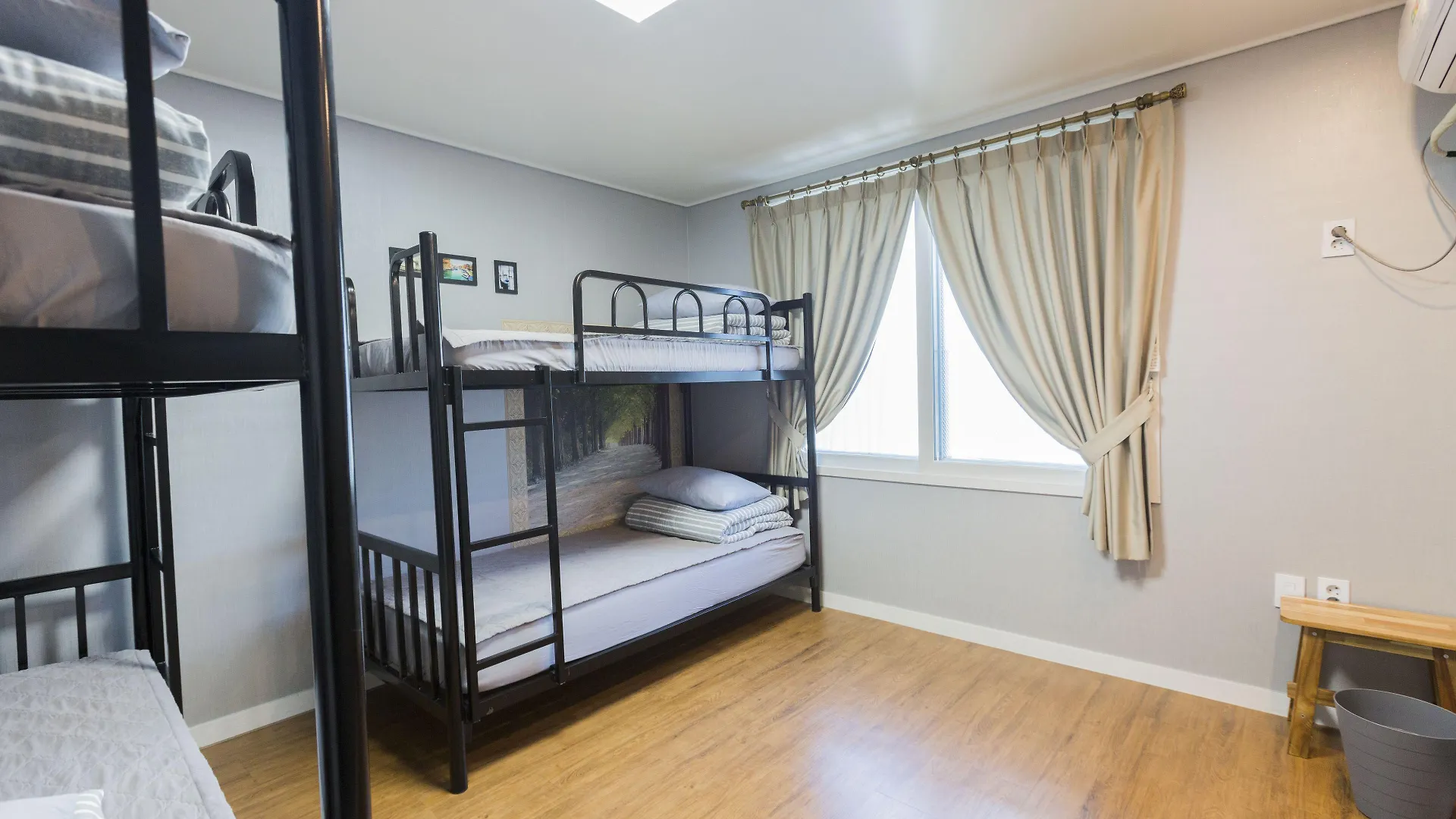 인천공항 게스트하우스 레인부츠 4*, Incheon South Korea