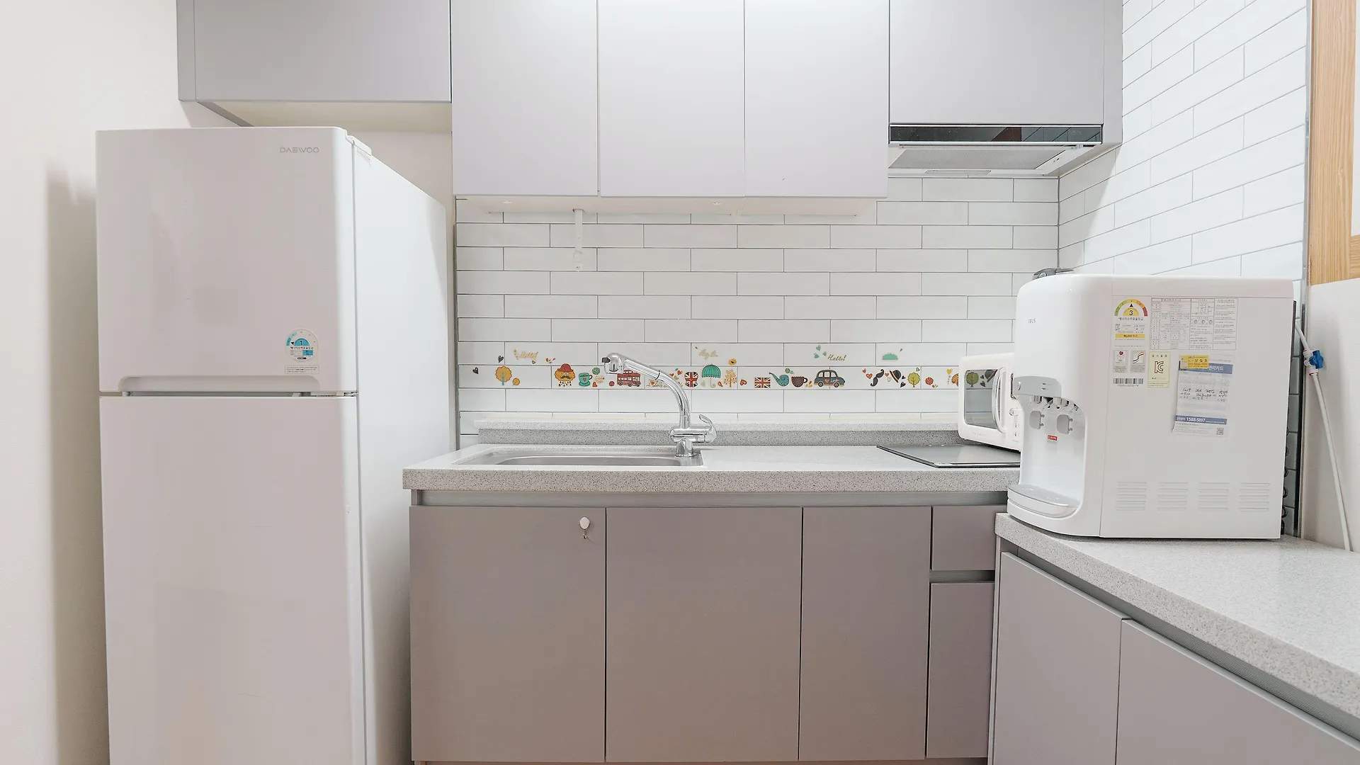 인천공항 게스트하우스 레인부츠 4*, Incheon